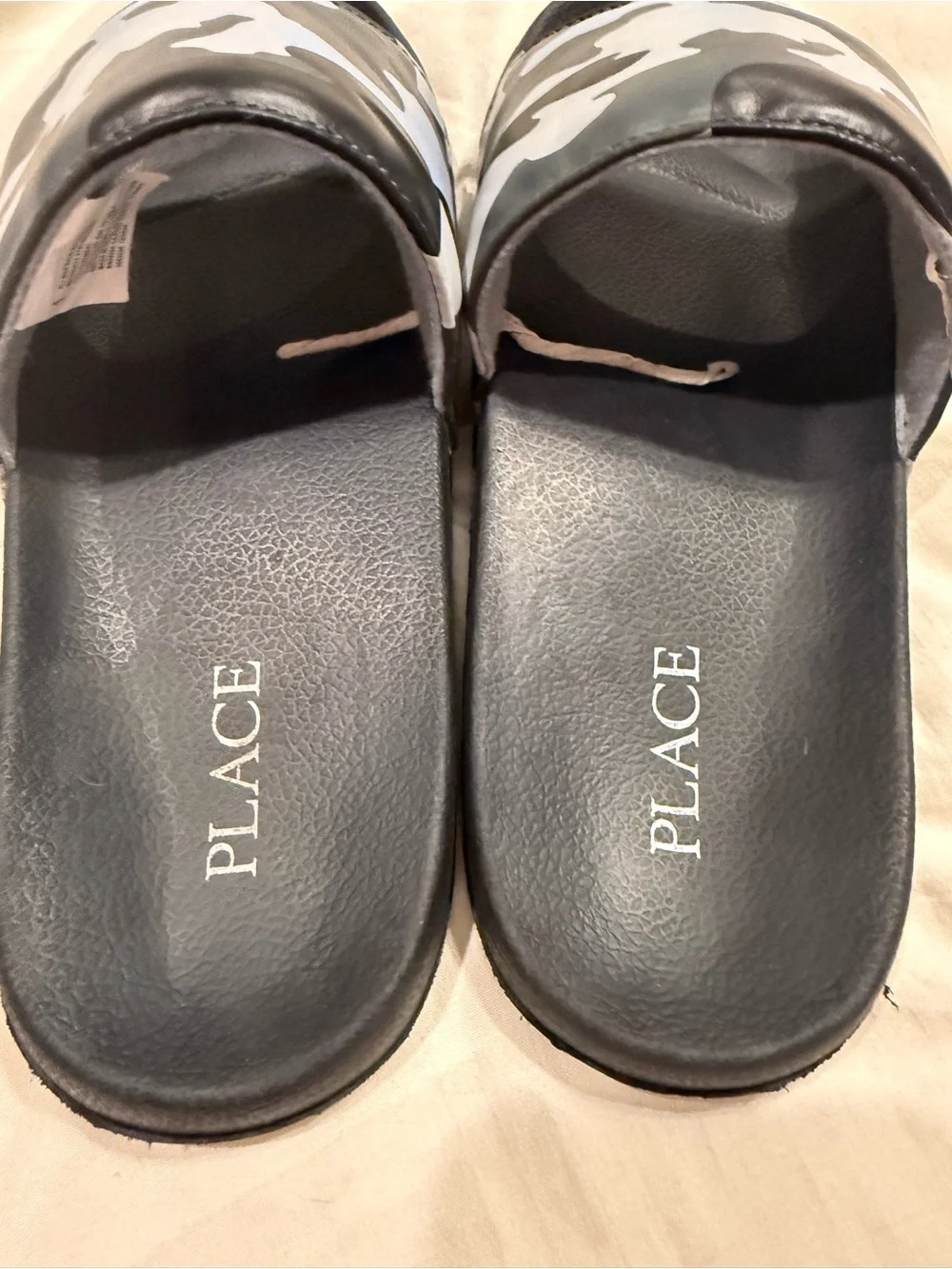 The Children’s Place Boys Camo Slide Sandals | Size 1
